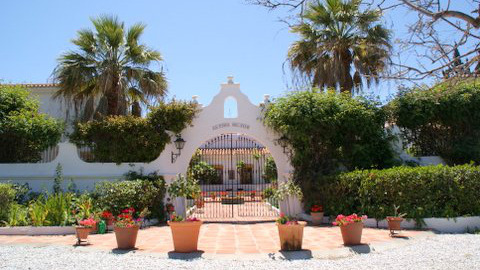 A photo of the pretty entrance of the Finca
